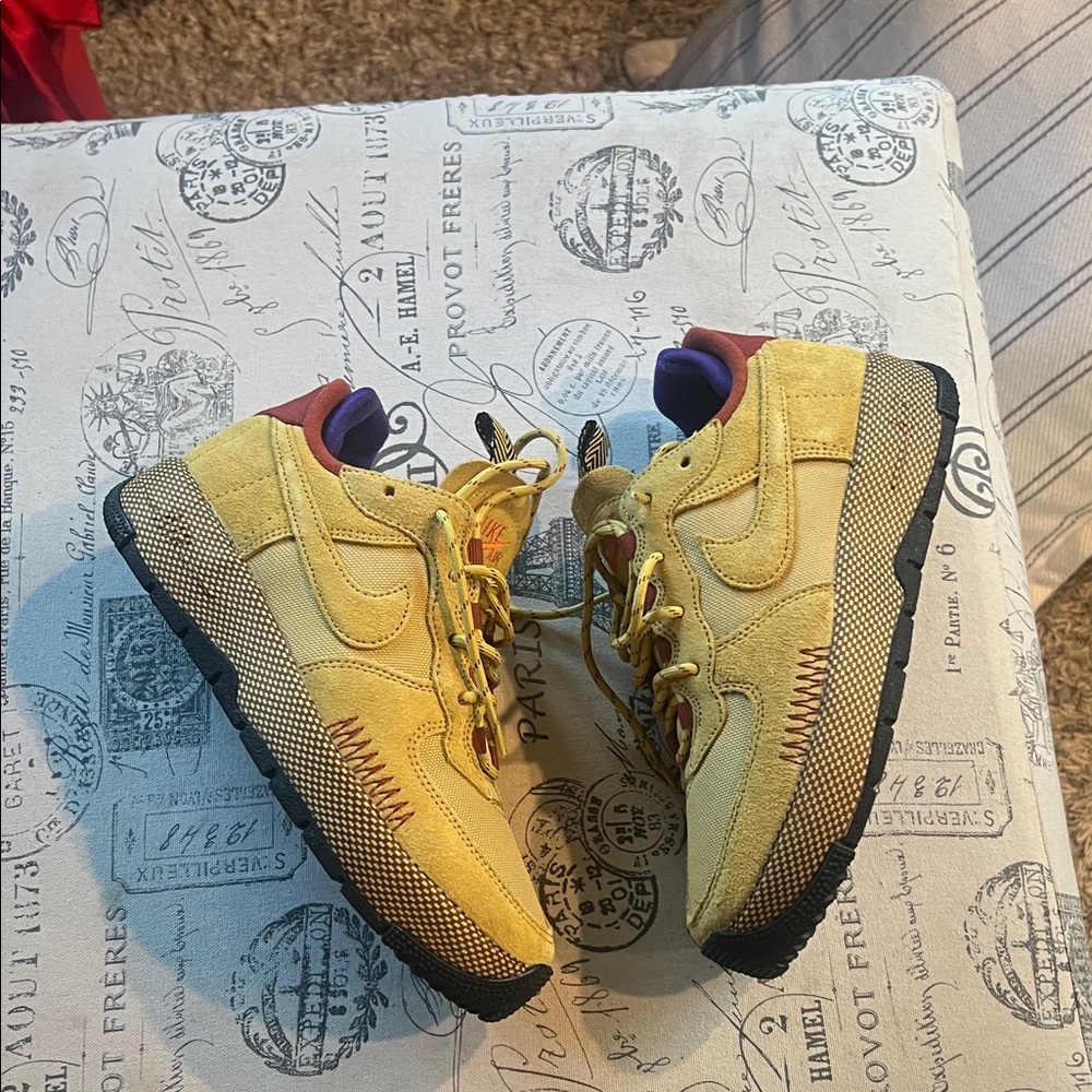 Nike Sneakers 7y